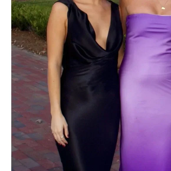 Meshki Black Satin Dress - Picture 4 of 4